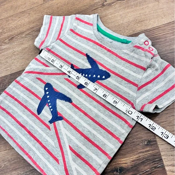 Baby Boden Gray and Red Airplane Tee Shirt Top Plane Short Sleeves 18-24m - Picture 6 of 12